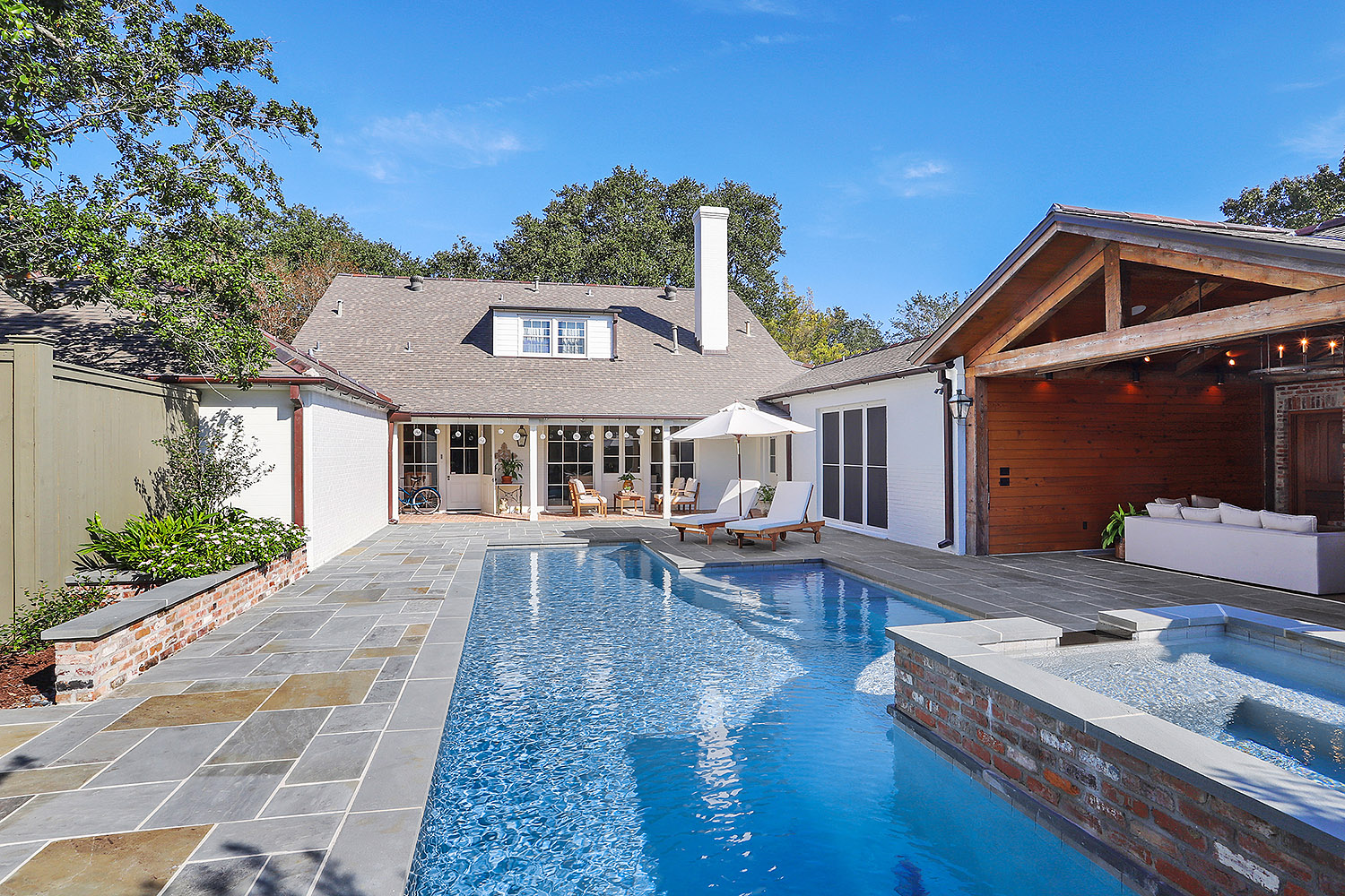 Baton Rouge Pool with Hot Tub Outdoor Pool Entertainment Area